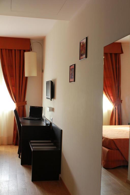 Hotel Rioverde Pralormo Værelse billede